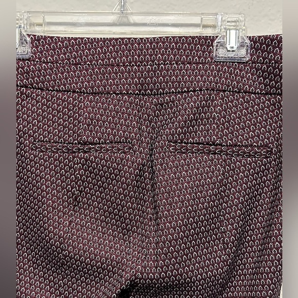 New York and Company - Women's High Waisted Pull-On Slim Leg - Medium - Picture 5 of 9